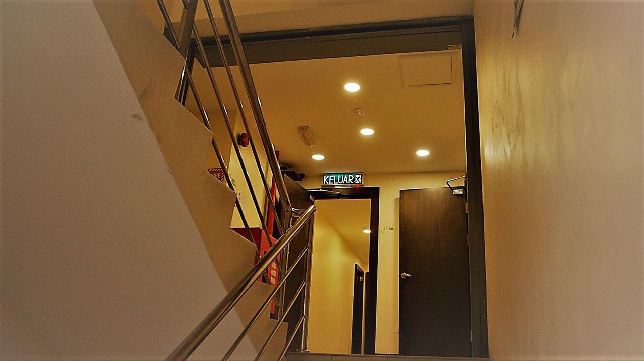 中转酒店 拉布安 外观 照片